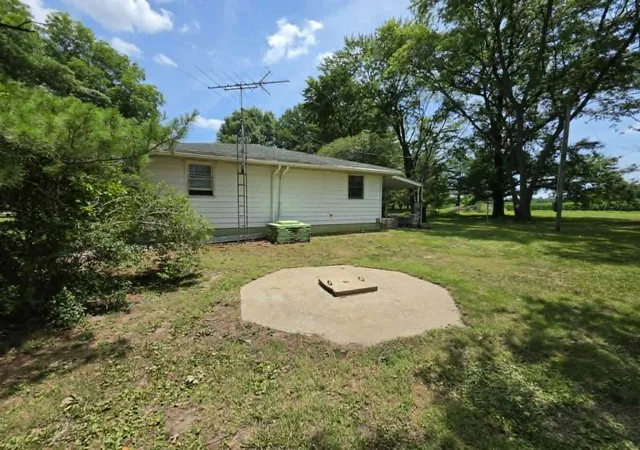5th image of 11164 State Route 14, Mcleansboro, IL 62859 | MLS# 12687444
