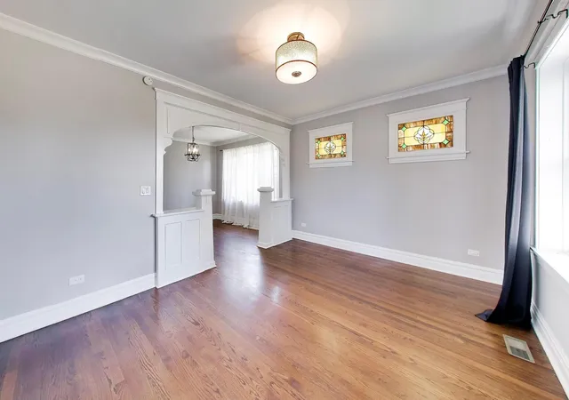 3rd image of 3747 Wisconsin Ave, Berwyn, IL 60402 | MLS# 12687462