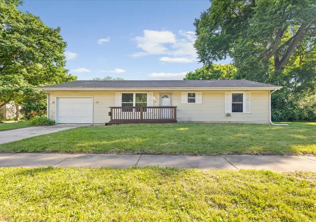 Homes for sale in Rockford, IL | 712 Cherry St, Rockford, IL 61101 | MLS# 12687503