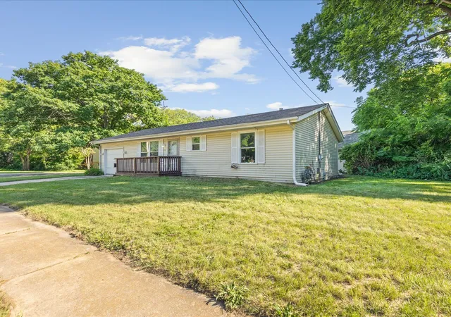 Homes for sale in Rockford, IL | 712 Cherry St, Rockford, IL 61101 | MLS# 12687503