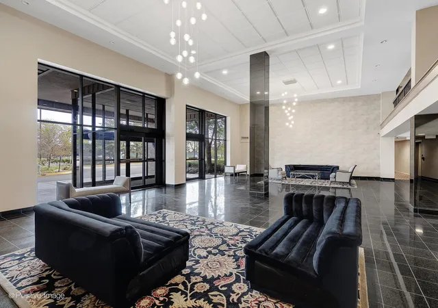 5th image of 6340 Americana Dr #310, Willowbrook, IL 60527 | MLS# 12687557