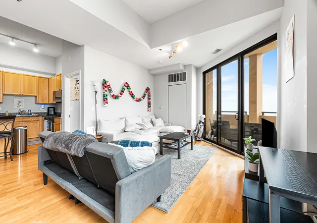 Homes for sale in Chicago, IL | 1464 S Michigan Ave #2304, Chicago, IL 60605 | MLS# 12687559