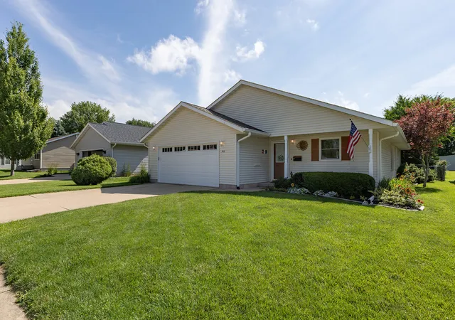 Homes for sale in Geneseo, IL | 518 N Russell Ave, Geneseo, IL 61254 | MLS# 12687596