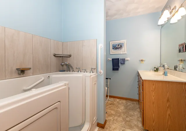 Homes for sale in Geneseo, IL | 518 N Russell Ave, Geneseo, IL 61254 | MLS# 12687596