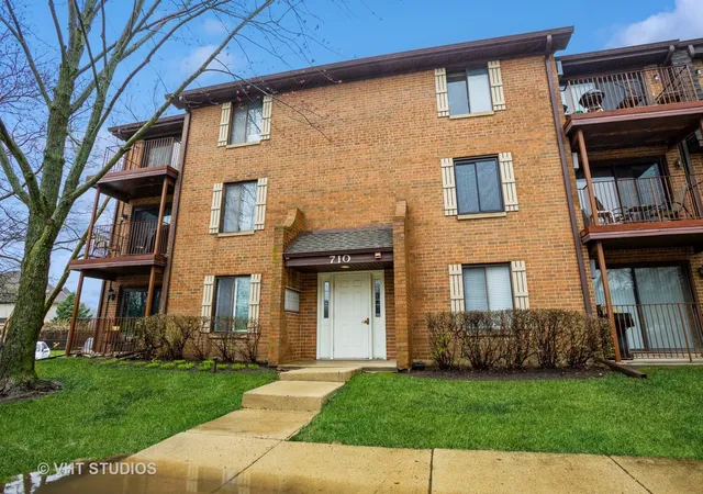 1st image of 710 N Briar Hill Ln #5, Addison, IL 60101 | MLS# 12687597