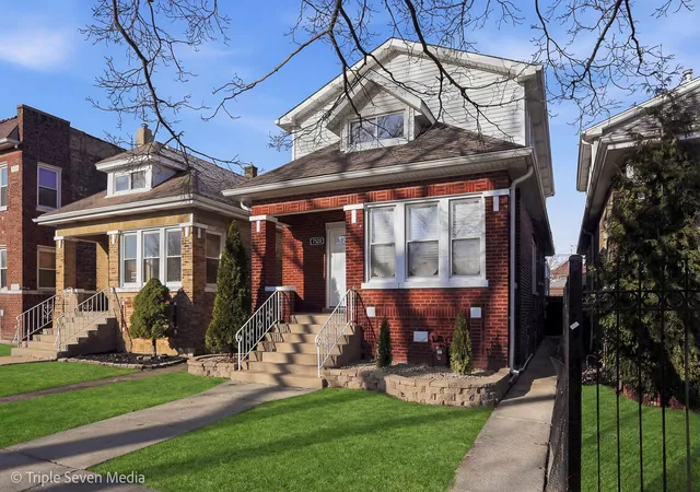 Homes for sale in Chicago, IL | 7520 S Carpenter St, Chicago, IL 60620 | MLS# 12687612