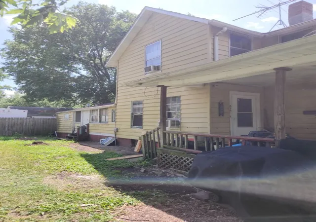 Homes for sale in Galesburg, IL | 853 N Cedar St, Galesburg, IL 61401 | MLS# 12687643