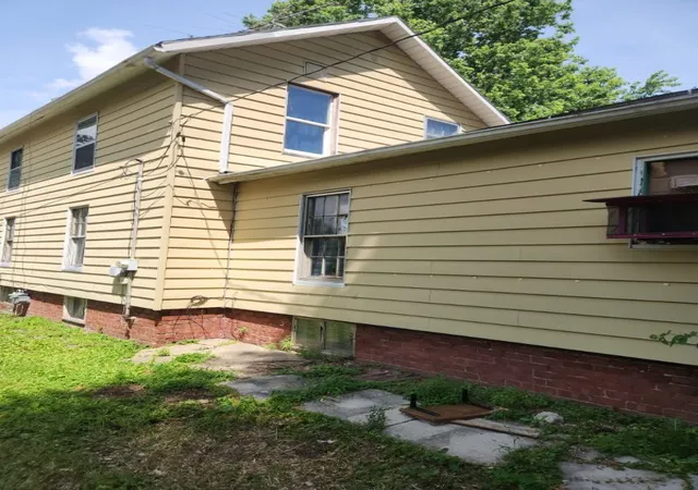 Homes for sale in Galesburg, IL | 853 N Cedar St, Galesburg, IL 61401 | MLS# 12687643