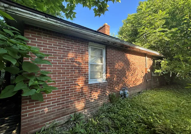 1st image of 930 Vandalia Rd, Louisville, IL 62858 | MLS# 12687666