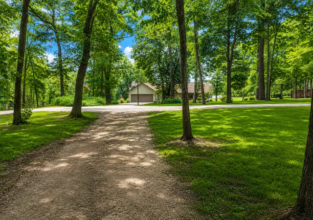 Photo 1 of Single family home for sale at 2579 W Fairgrounds Rd, Freeport, IL 61032 | MLS# 12687672 | Listing updated on 2026-07-26