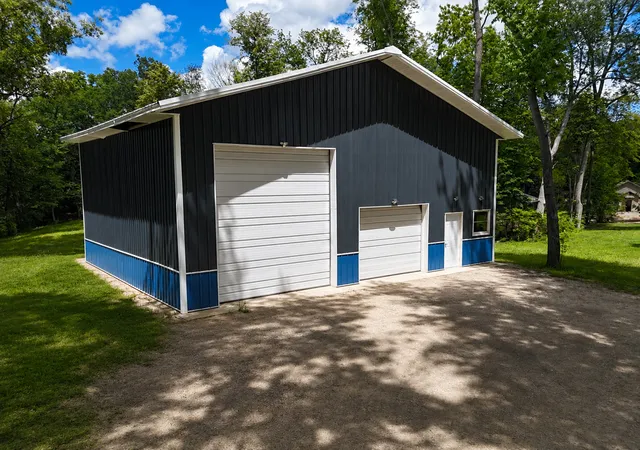 Photo 3 of Single family home for sale at 2579 W Fairgrounds Rd, Freeport, IL 61032 | MLS# 12687672 | Listing updated on 2026-07-26