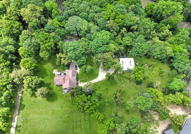 Single family home for sale at 2579 W Fairgrounds Rd, Freeport, IL 61032 | MLS# 12687672