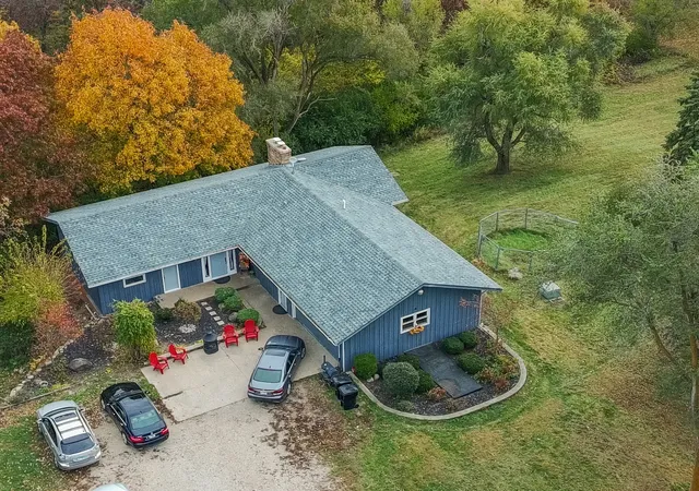 Photo 3 of Single family home for sale at 7822 N Pillow Hl Rd, Spring Grove, IL 60081 | MLS# 12687690 | Listing updated on 2026-06-24