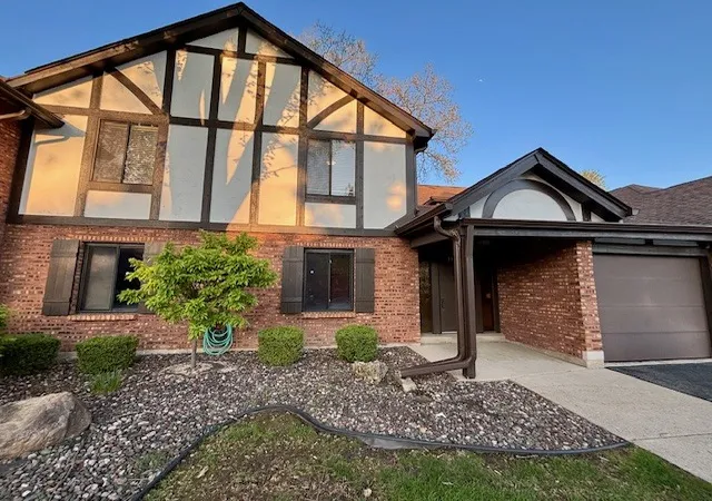 Homes for sale in Palos Hills, IL | 11151 Cottonwood Dr #19C, Palos Hills, IL 60465 | MLS# 12687725