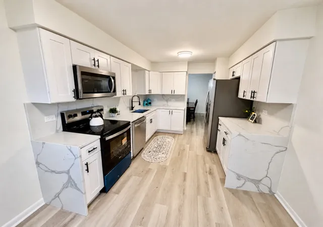 Homes for sale in Palos Hills, IL | 11151 Cottonwood Dr #19C, Palos Hills, IL 60465 | MLS# 12687725