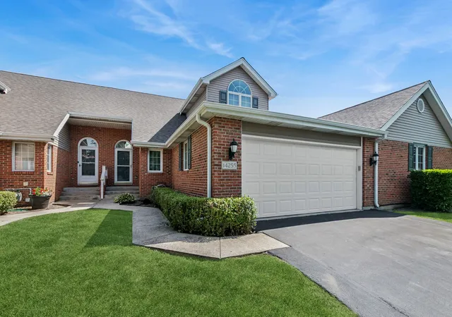 Homes for sale in Orland Park, IL | 14255 Wedgewood Glens Dr, Orland Park, IL 60462 | MLS# 12687730