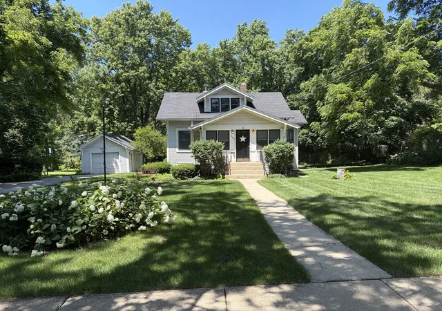 1st image of 240 Hill Ave, Glen Ellyn, IL 60137 | MLS# 12687765