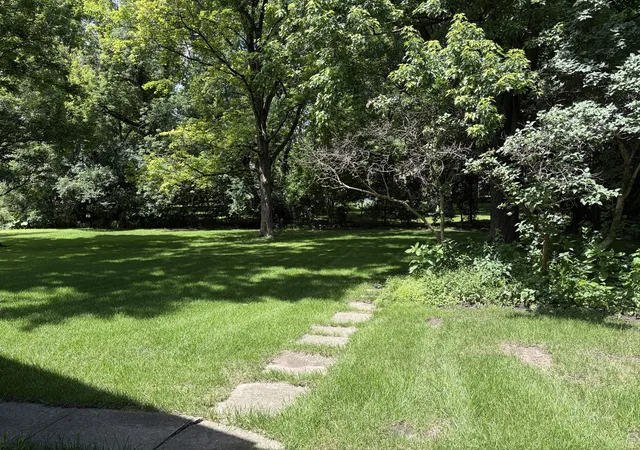 4th image of 240 Hill Ave, Glen Ellyn, IL 60137 | MLS# 12687765
