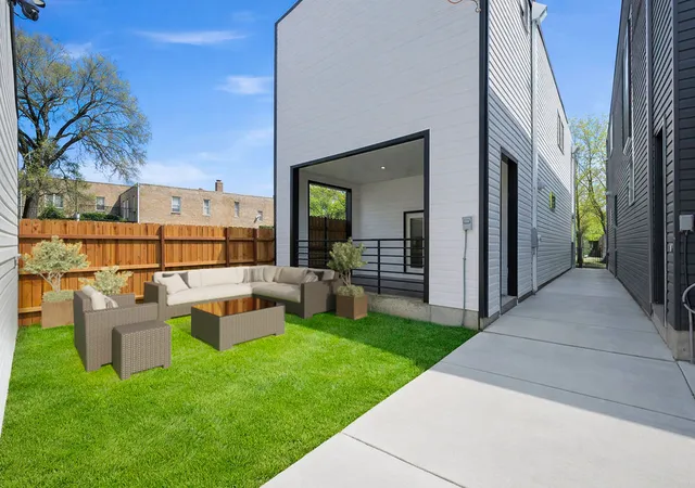 45th image of 616 N Avers Ave, Chicago, IL 60624 | MLS# 12687778