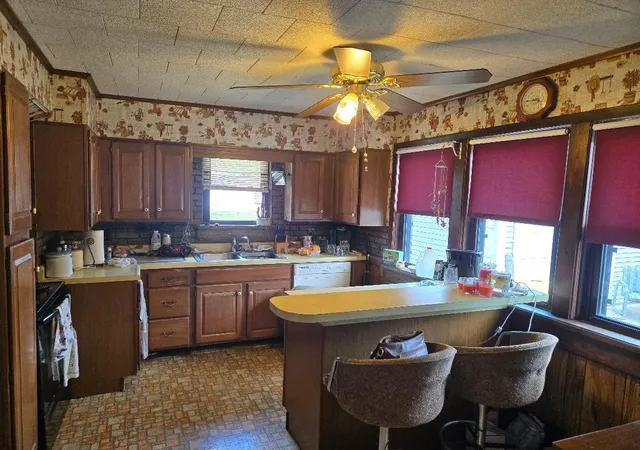 Homes for sale in Streator, IL | 1113 Johnson St, Streator, IL 61364 | MLS# 12687783