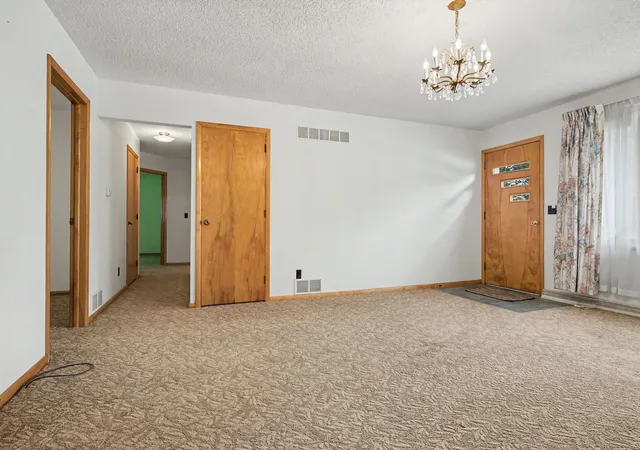 Photo 4 of Single family home for sale at 201 E Ririe Pl, Flanagan, IL 61740 | MLS# 12687816 | Listing updated on 2026-09-18
