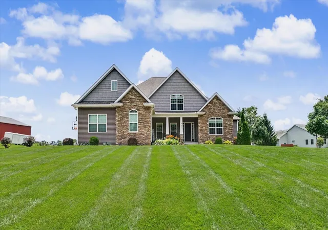 Photo 2 of Single family home for sale at 801 Trailblazer Ln, Monticello, IL 61856 | MLS# 12687863 | Listing updated on 2026-08-17