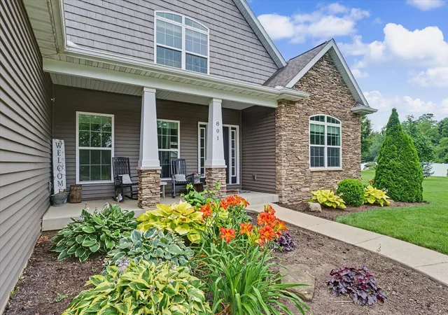 Photo 3 of Single family home for sale at 801 Trailblazer Ln, Monticello, IL 61856 | MLS# 12687863 | Listing updated on 2026-08-17