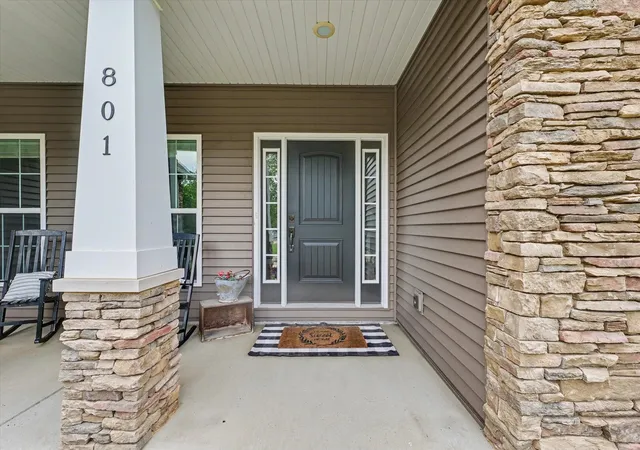 Photo 4 of Single family home for sale at 801 Trailblazer Ln, Monticello, IL 61856 | MLS# 12687863 | Listing updated on 2026-08-17