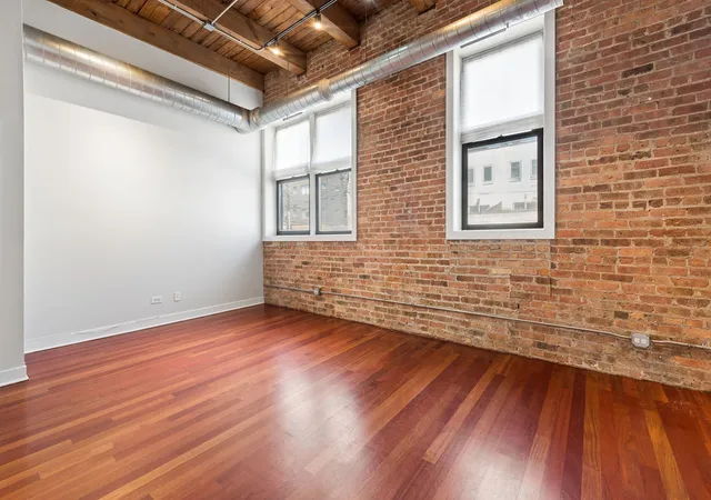 3rd image of 1050 W Hubbard St #1E, Chicago, IL 60622 | MLS# 12687865