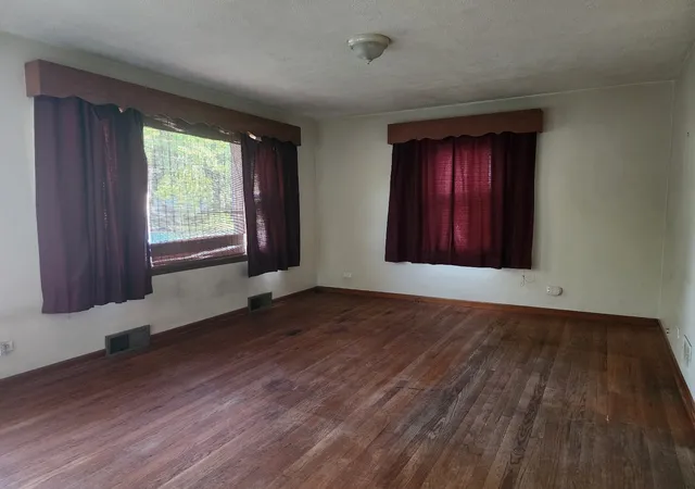 Homes for sale in Waukegan, IL | 314 S Orchard Ave, Waukegan, IL 60085 | MLS# 12687866