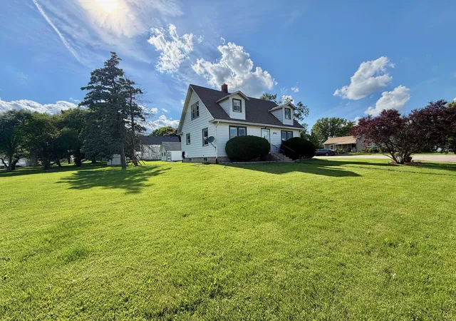 Homes for sale in Seward, IL | 2935 Tracy St, Seward, IL 61077 | MLS# 12687869