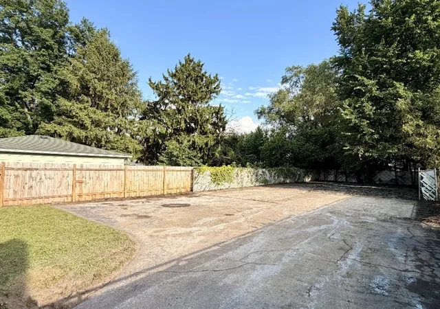 18th image of 705 Sheridan Ave, Dolton, IL 60419 | MLS# 12687872
