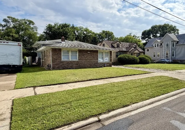 3rd image of 705 Sheridan Ave, Dolton, IL 60419 | MLS# 12687872