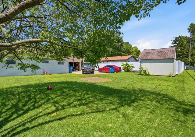 Homes for sale in Granite City, IL | 3232 Newell Dr, Granite City, IL 62040 | MLS# 12687884