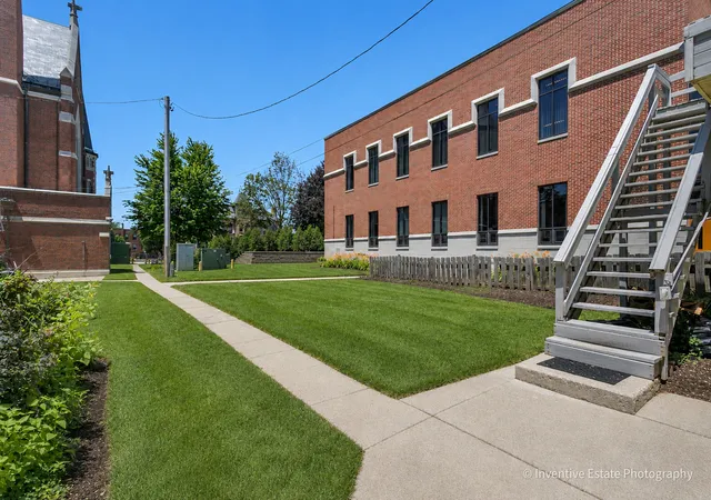 26th image of 15 N Brainard St, Naperville, IL 60540 | MLS# 12687889