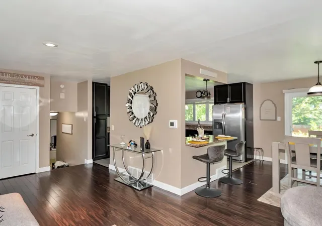 4th image of 1215 187Th St, Homewood, IL 60430 | MLS# 12687892