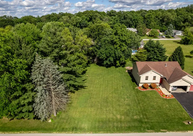 Homes for sale in Poplar Grove, IL | 411 Ne Staffordshire Dr Se, Poplar Grove, IL 61065 | MLS# 12687895