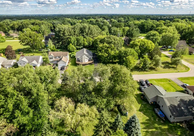 Homes for sale in Poplar Grove, IL | 304 Briar Cliff St Sw, Poplar Grove, IL 61065 | MLS# 12687914