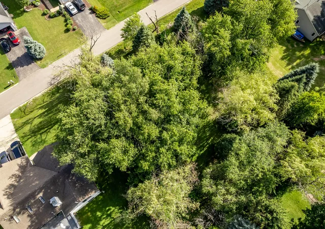 Homes for sale in Poplar Grove, IL | 306 Briar Cliff St Sw, Poplar Grove, IL 61065 | MLS# 12687918