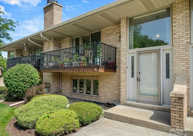 2nd image of 8316 Woodland Dr #5, Darien, IL 60561 | MLS# 12687954