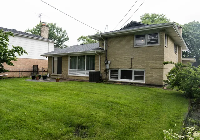 27th image of 10025 Bronx Ave, Skokie, IL 60077 | MLS# 12687957