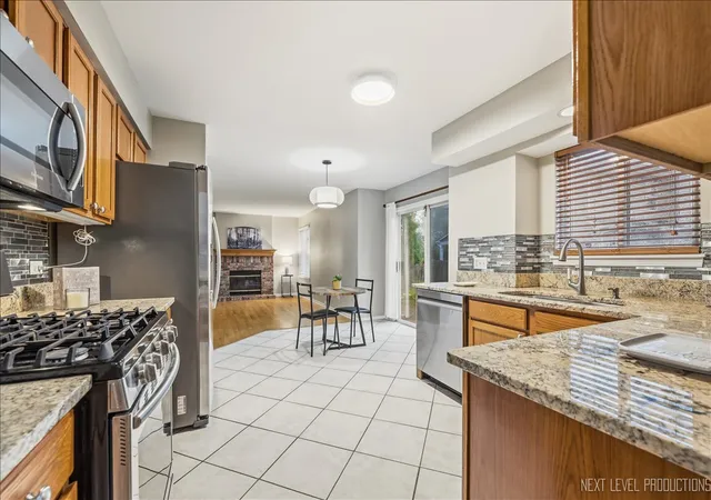 5th image of 2712 Stockton Rd, Naperville, IL 60564 | MLS# 12688002
