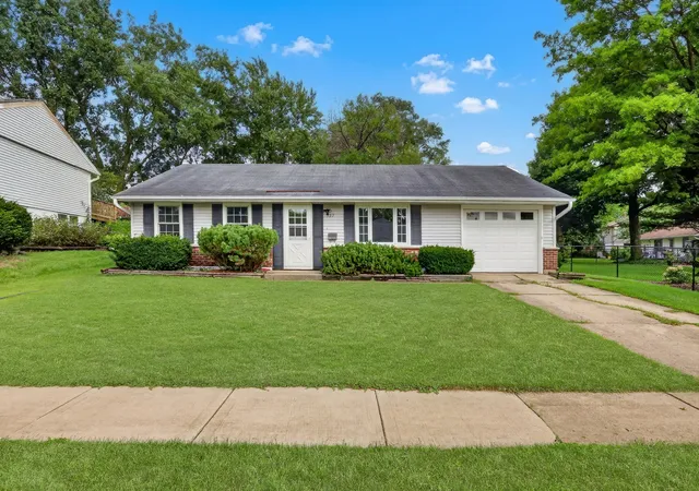 Photo 1 of Single family home for sale at 527 Sherwood Dr, Streamwood, IL 60107 | MLS# 12688025 | Listing updated on 2026-10-05
