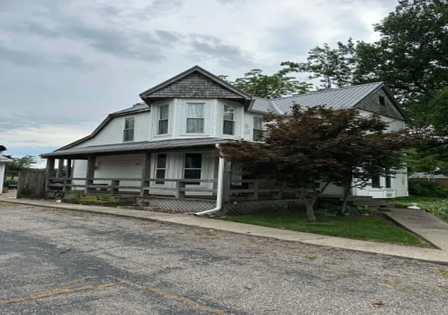Homes for sale in Newman, IL | 704 W Green St, Newman, IL 61942 | MLS# 12688044