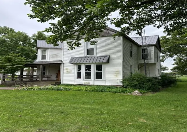Homes for sale in Newman, IL | 704 W Green St, Newman, IL 61942 | MLS# 12688044