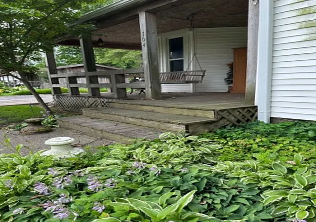 Homes for sale in Newman, IL | 704 W Green St, Newman, IL 61942 | MLS# 12688044