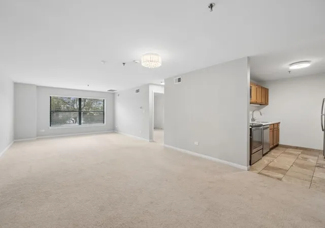 4th image of 3265 Kirchoff Rd #217, Rolling Meadows, IL 60008 | MLS# 12688060