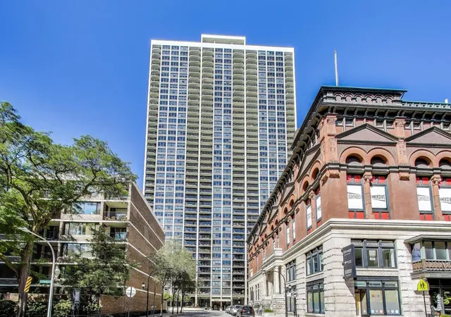 2nd image of 1560 N Sandburg Ter #315J, Chicago, IL 60610 | MLS# 12688082
