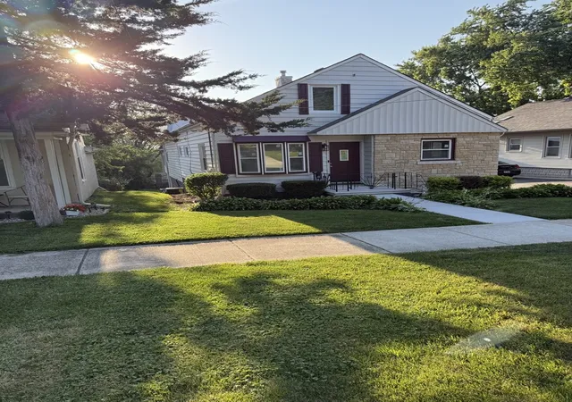 3rd image of 507 S Hamilton St, Lockport, IL 60441 | MLS# 12688169