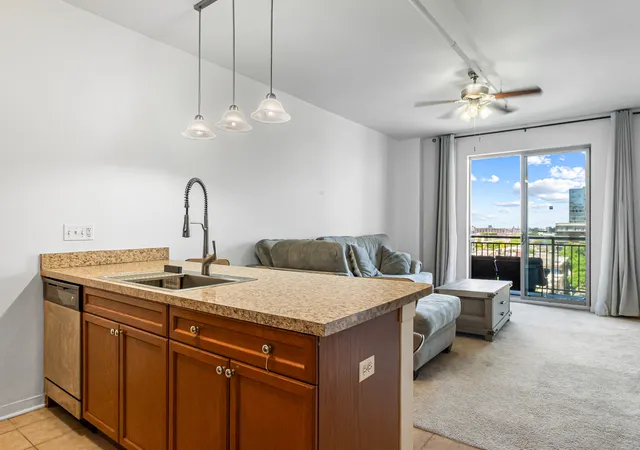 Homes for sale in Chicago, IL | 437 W Division St #814, Chicago, IL 60610 | MLS# 12688191